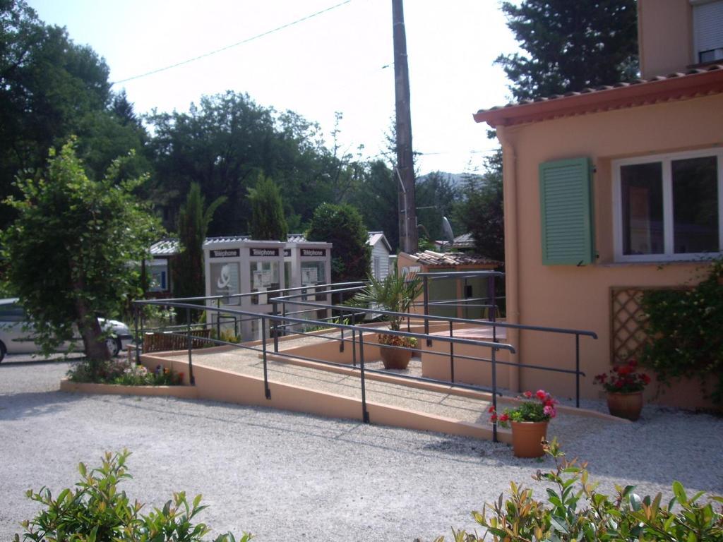 Les Rives Du Loup Hotel Tourrettes-sur-Loup Cameră foto